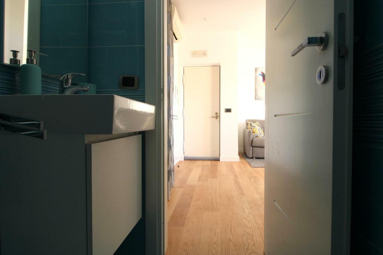 Suite Delicia Apartment - Appartamento Con Terrazza Неаполь Екстер'єр фото